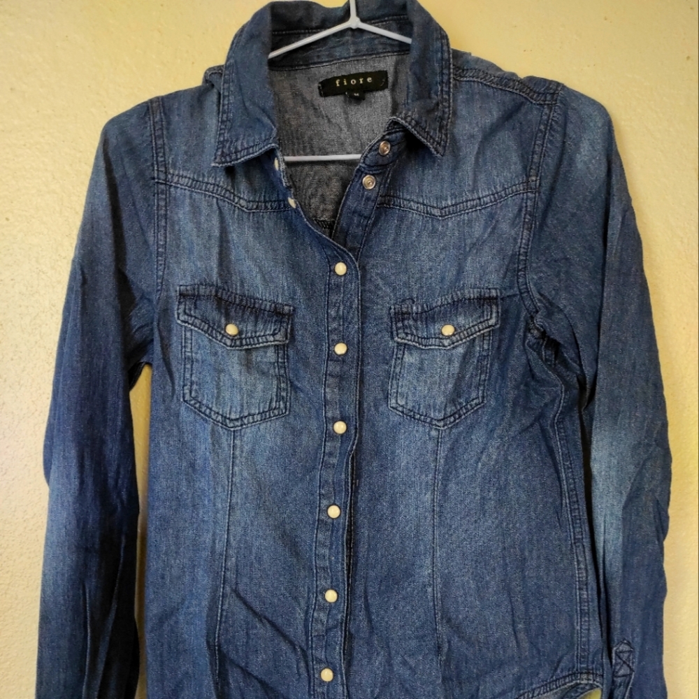 Denim wash button-up